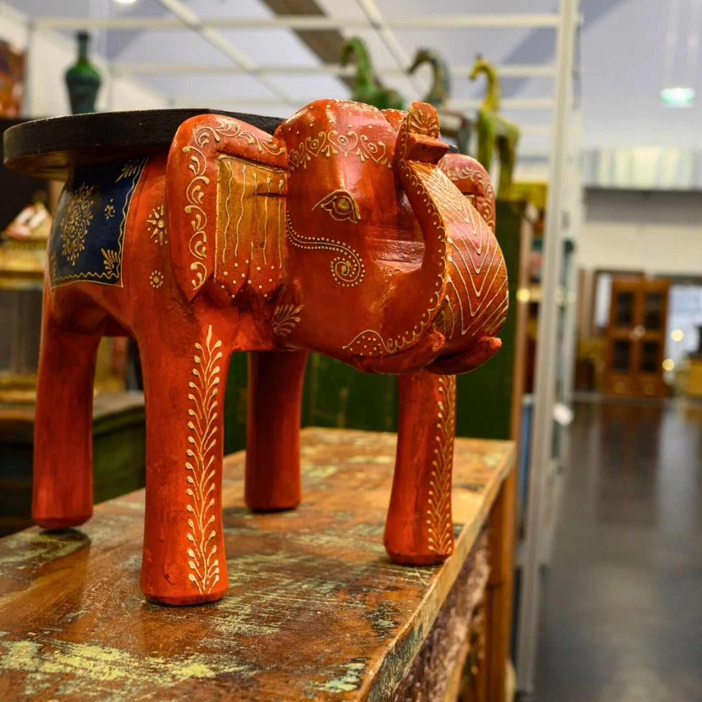 Blumentisch Elefantenmotiv klein