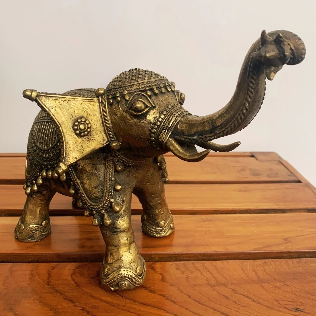 Dekorativer Messing-Elefant