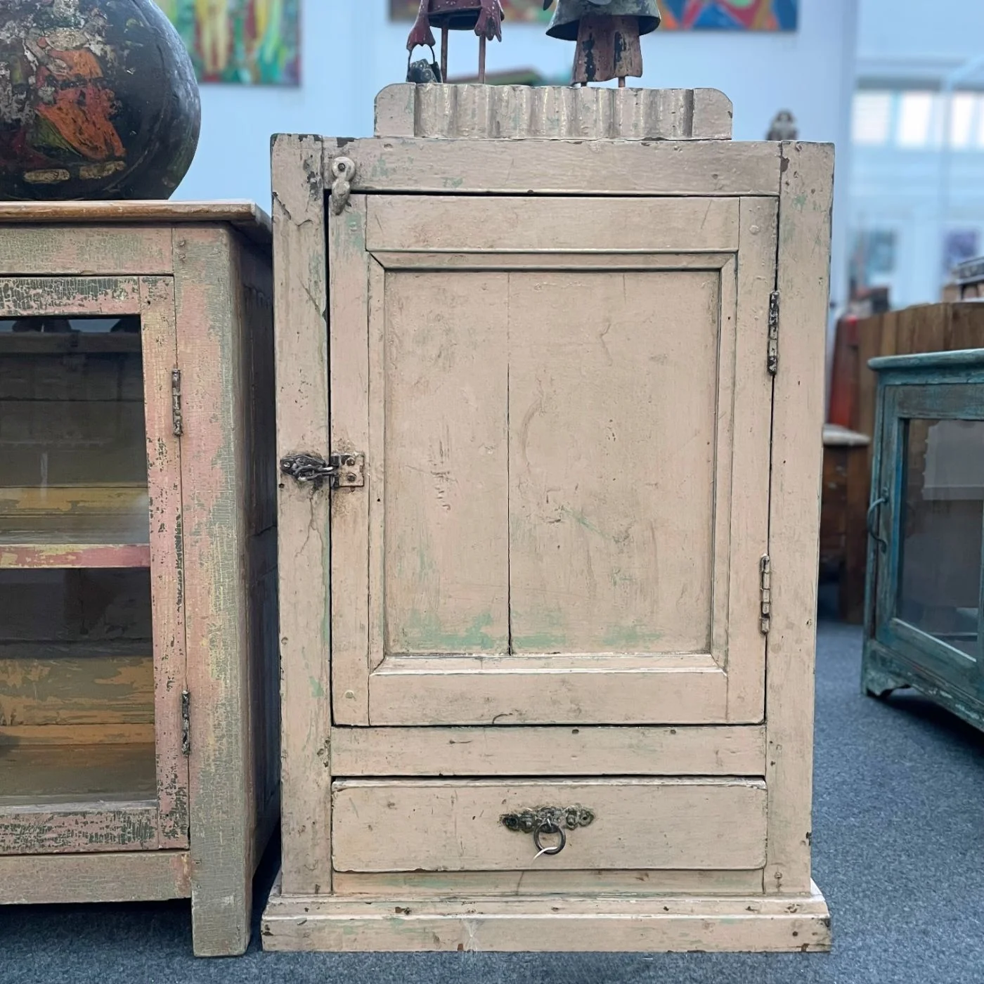 Kästchen mit Schublade in sanfter Patina