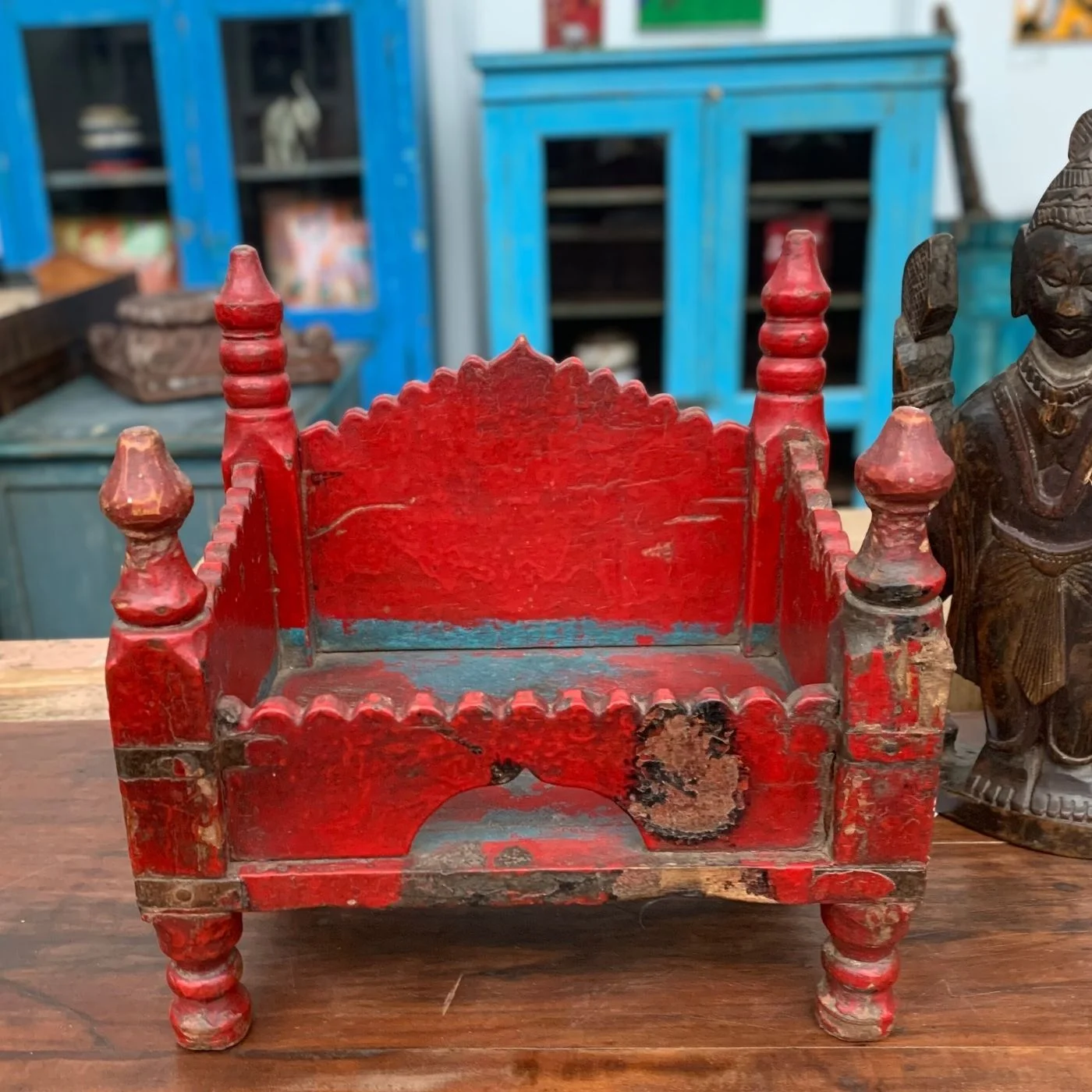 Traditioneller indischer Hausaltar