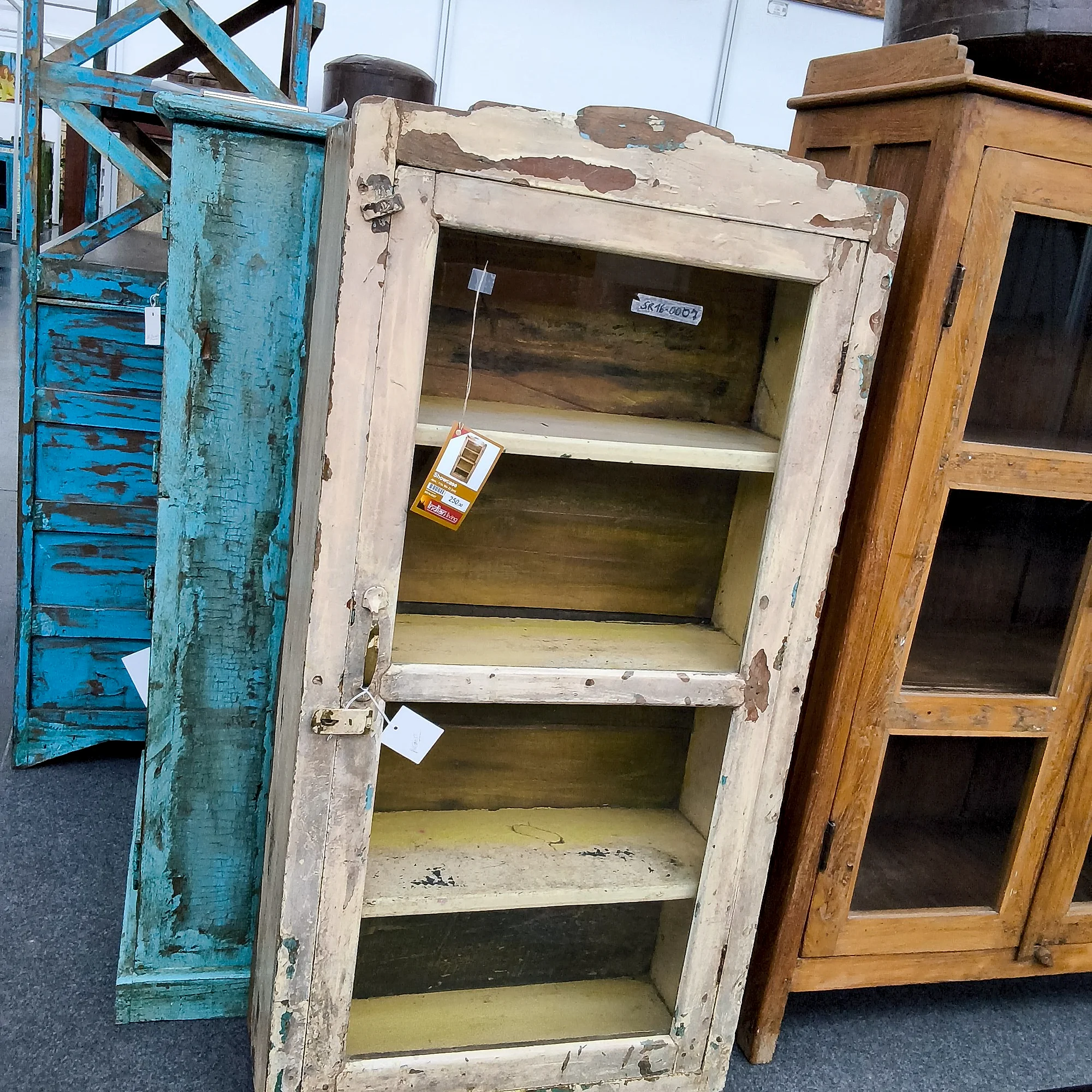 Vintage Showcase