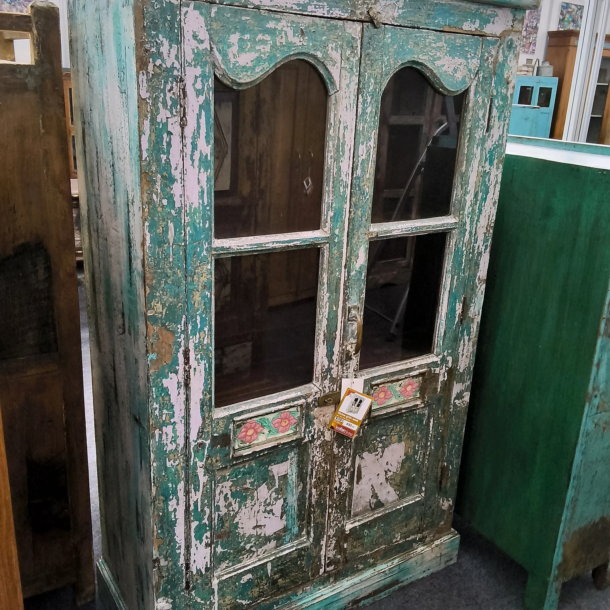 Vitrine grün weiß Holz
