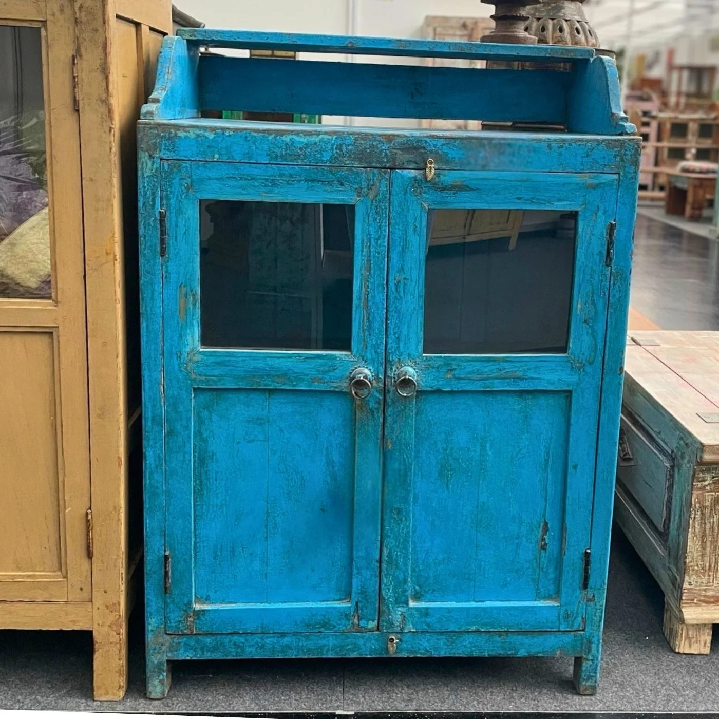 Vitrinenkästchen in Blau