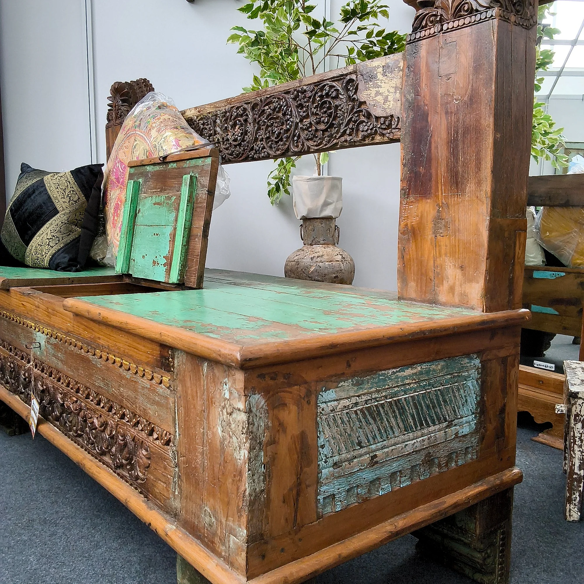 Bank Holz