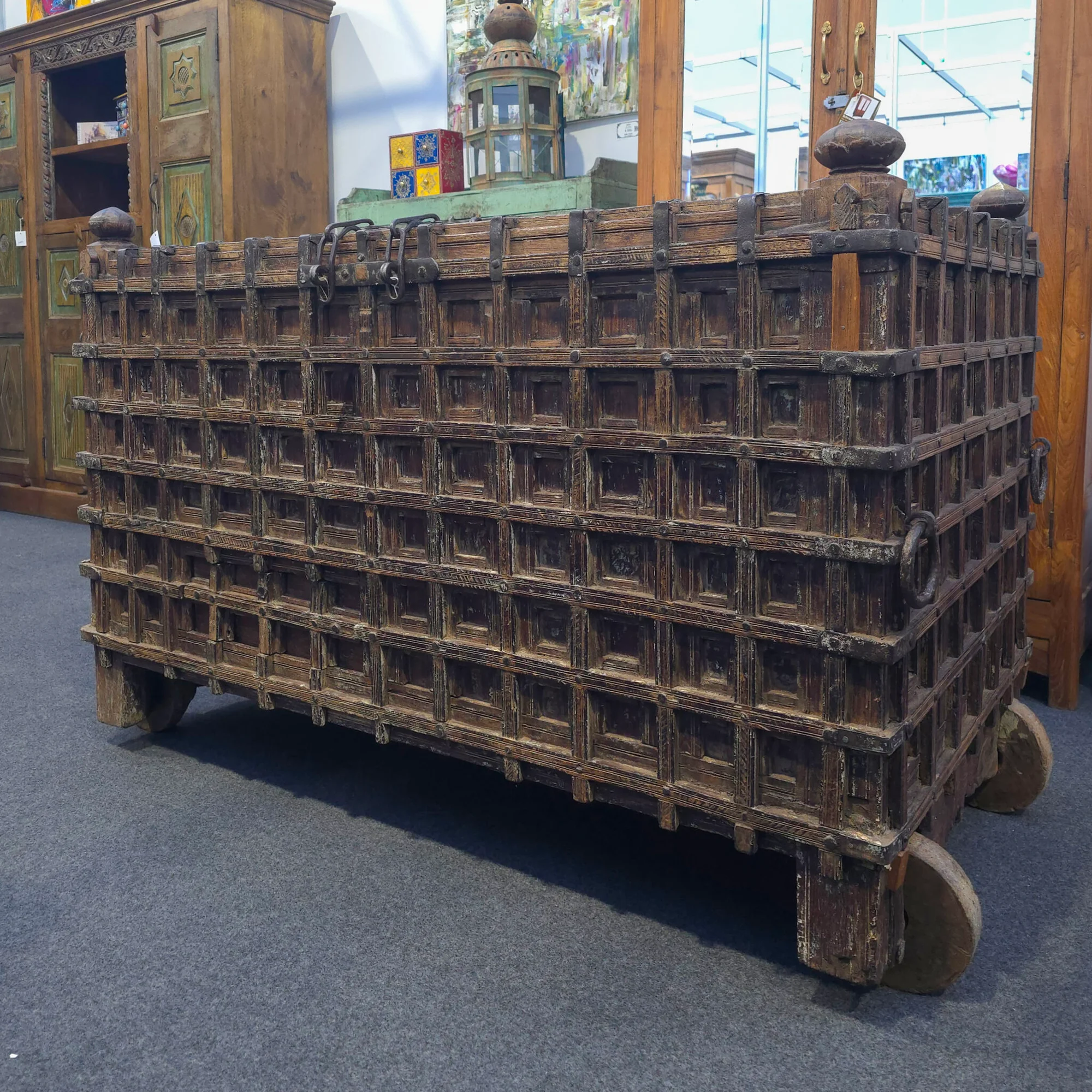 Truhe Braun auf Rollen