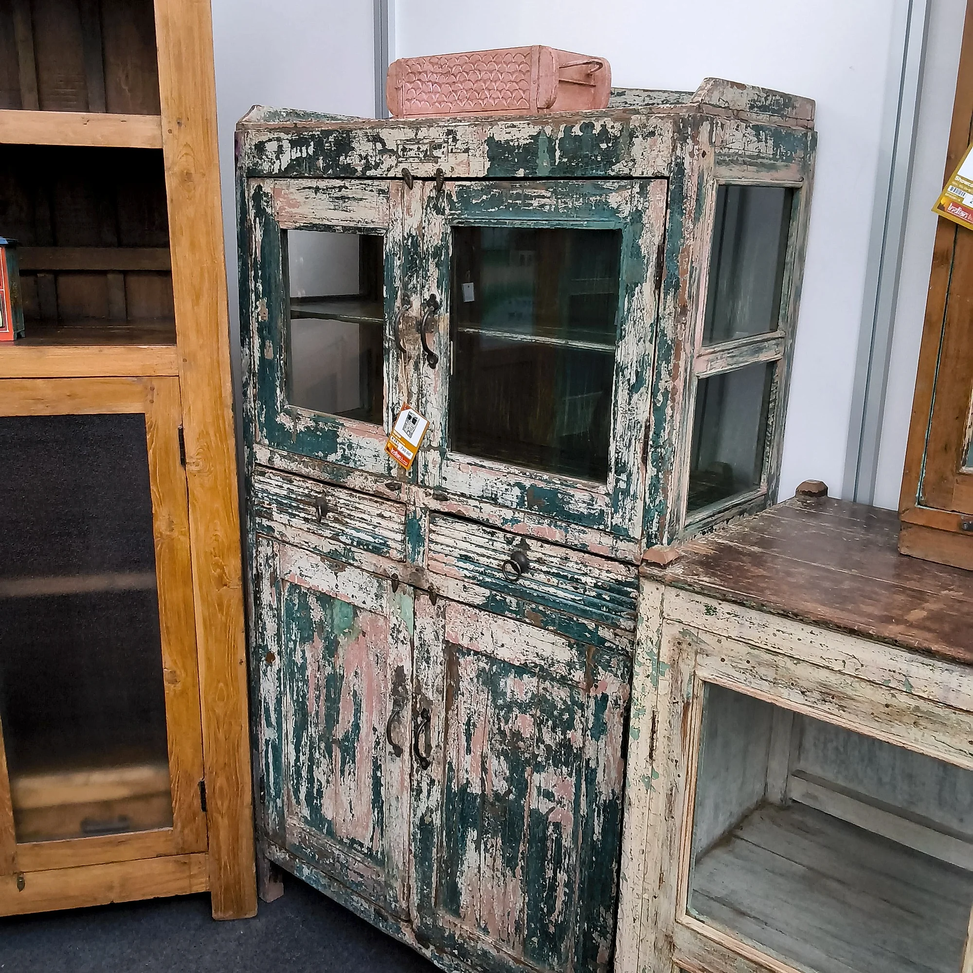Vitrine Holz