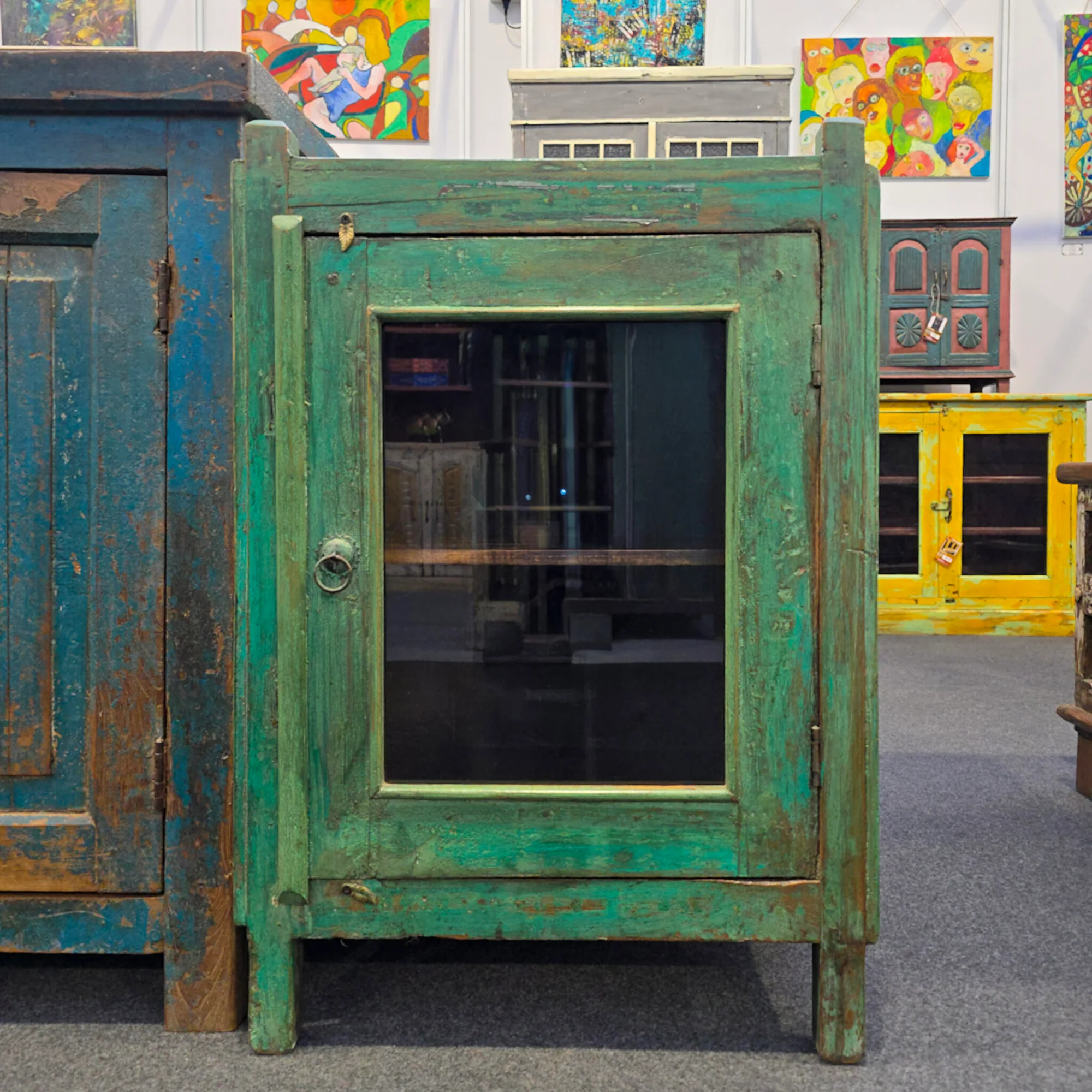 Grünes Kästchen mit Patina