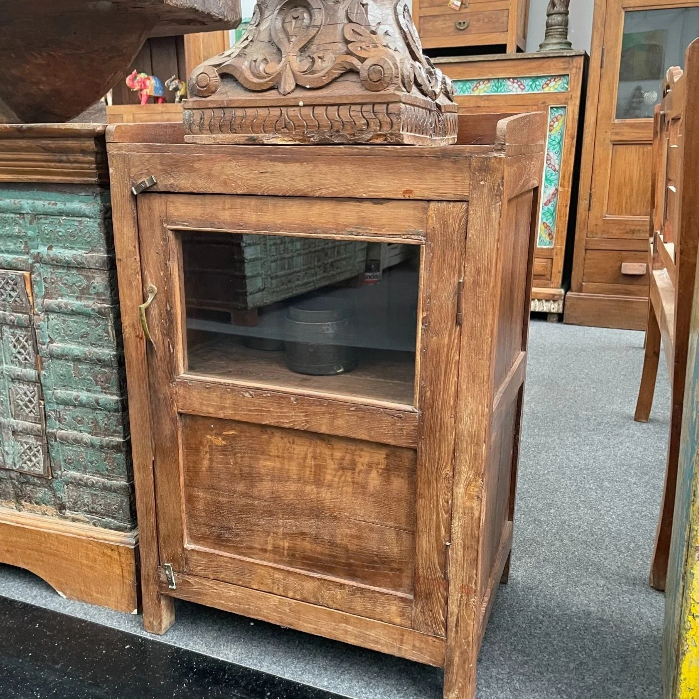 Massivholz-Kästchen im natürlichen Stil