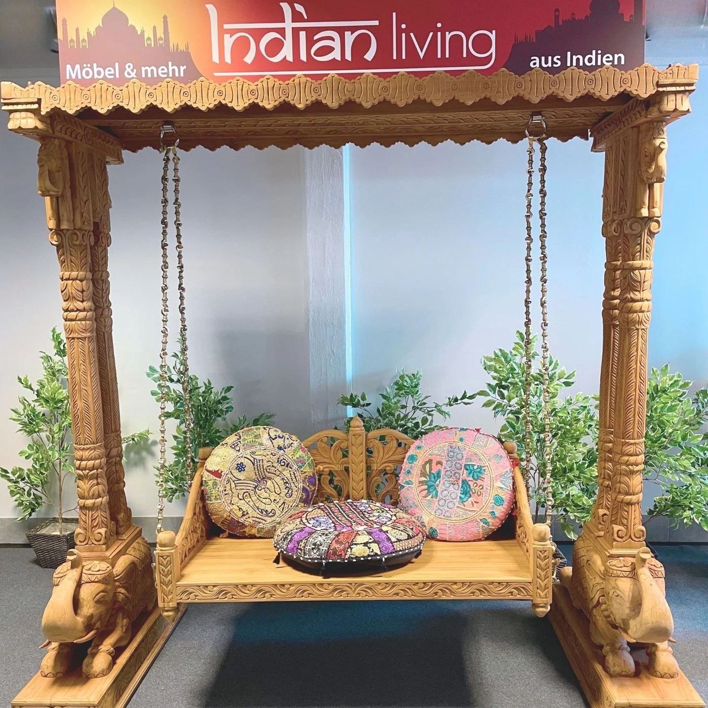 Palast-Schaukel - Indische Jhoola