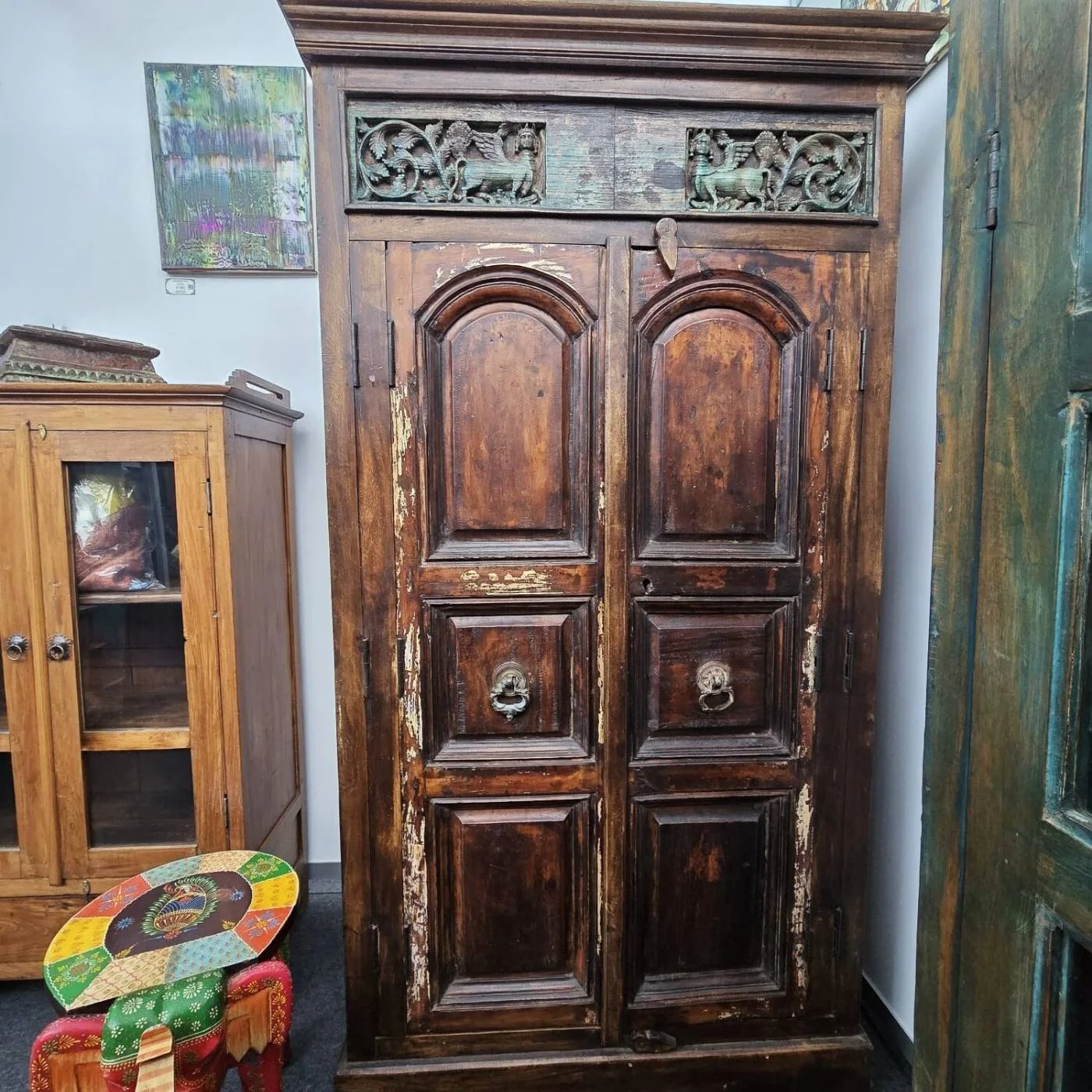 Massivholz-Garderobenschrank